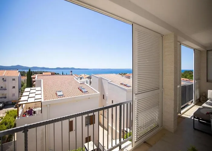 Tirkizni Val Apartman *